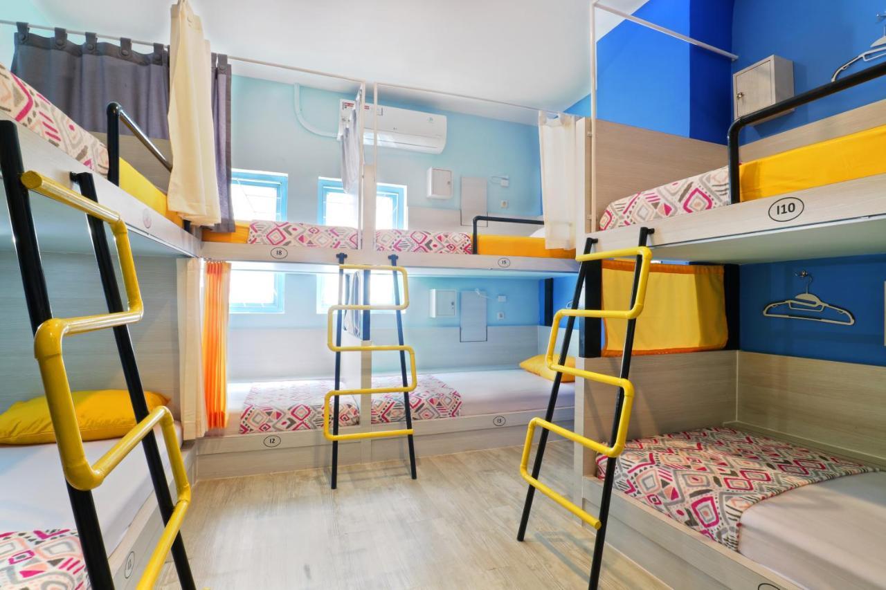 Mel'S Dorm Hostel Jakarta Exterior photo