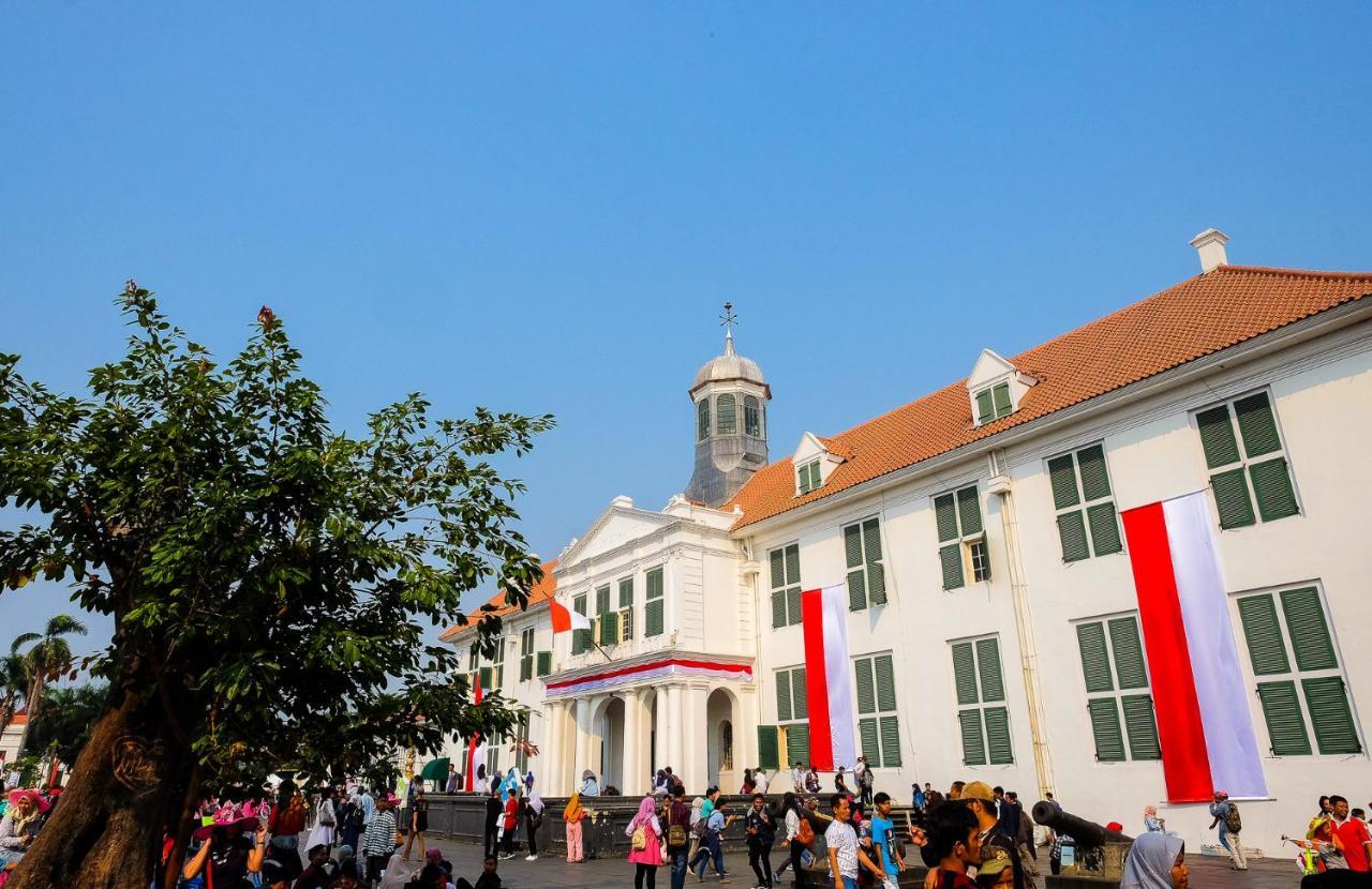 Mel'S Dorm Hostel Jakarta Exterior photo